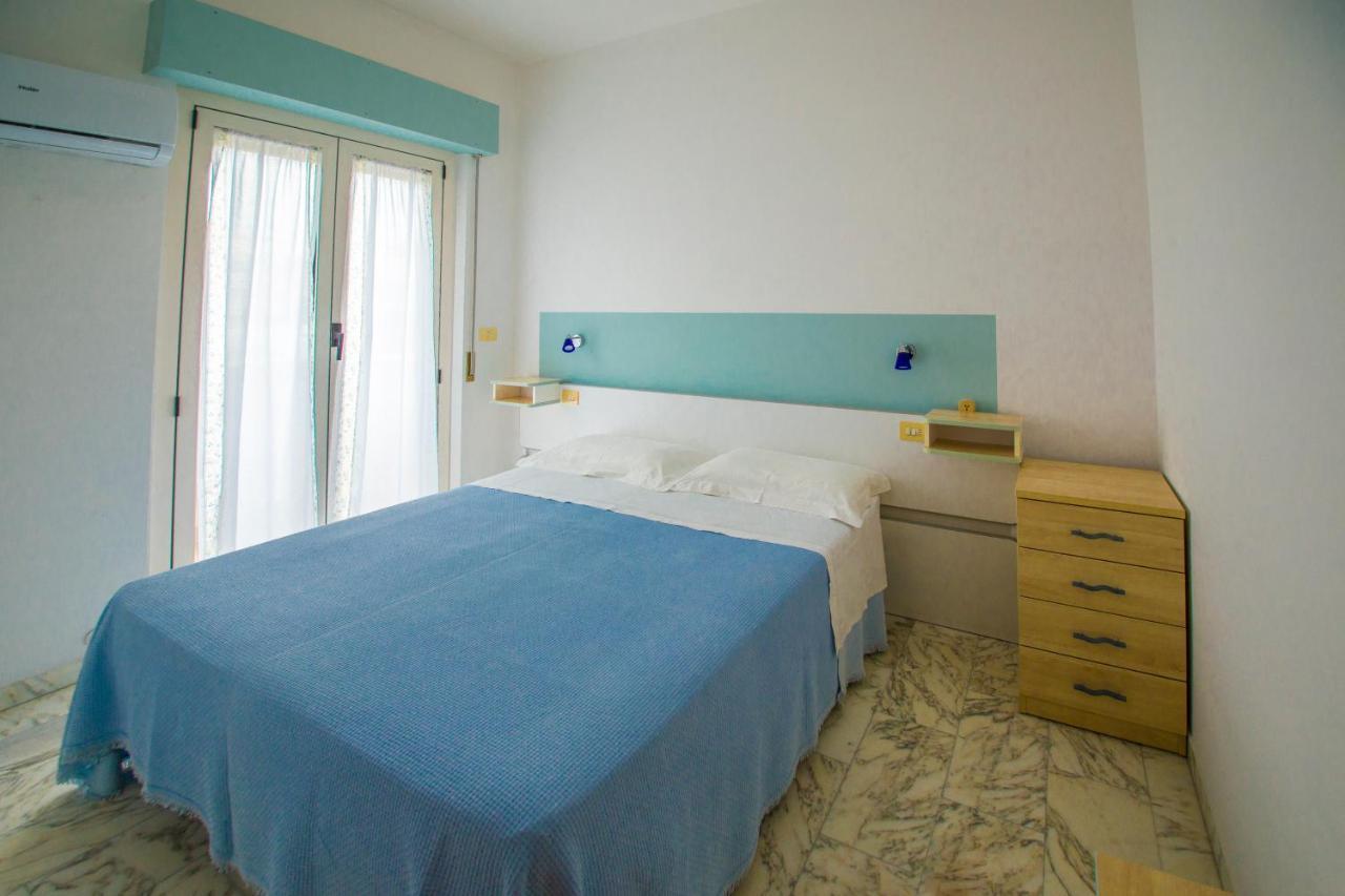 Albergo Il Veliero Pineto Eksteriør billede
